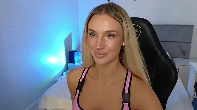 Megan Kira online show from 29, 6, 2026
