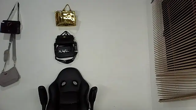 bigcrisblack online show from 28, 9, 2025