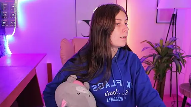 Hailey Green online show from 12, 11, 2025