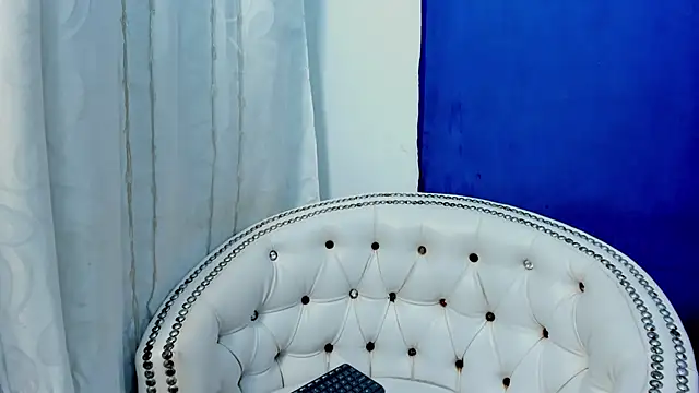 Snapshot of Analia18_ chatting on 1, 3, 2025 Analia18 online show from 1, 3, 2025