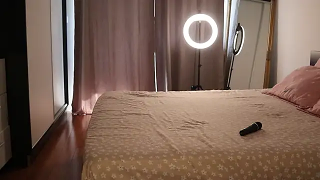 IvyKaelani online show from 18, 3, 2026