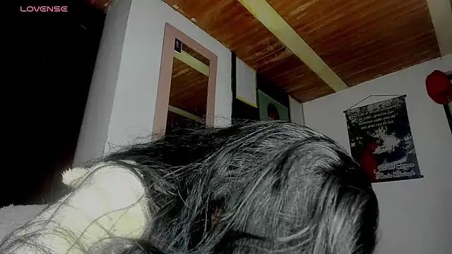 Nenita Hot  online show from 2, 10, 2025