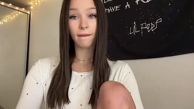 ur molly online show from 1, 11, 2025