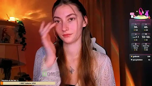 lady curls online show from 15, 4, 2026