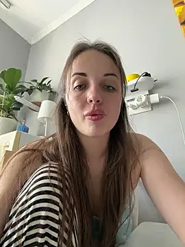 Snapshot of AmiLavs chatting on 2, 6, 2026 AmiLavs online show from 2, 6, 2026