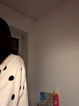 EmilyWi  online show from 8, 10, 2025