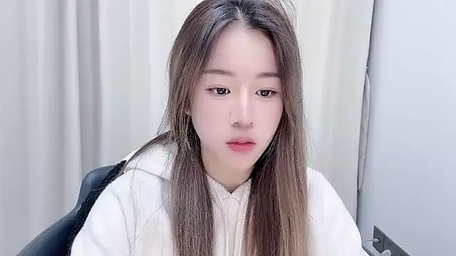 chloe-01 online show from 30, 12, 2024