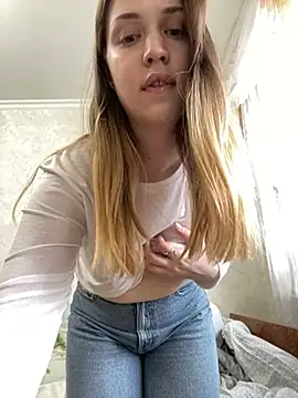 Snapshot of Emily_the_temptress_ chatting on 15, 3, 2025 Emily the temptress online show from 15, 3, 2025