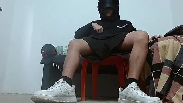 Macho Dom online show from 6, 4, 2026