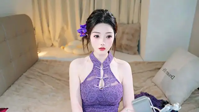 Snapshot of Eimile chatting on 10, 3, 2025 Eimile online show from 10, 3, 2025