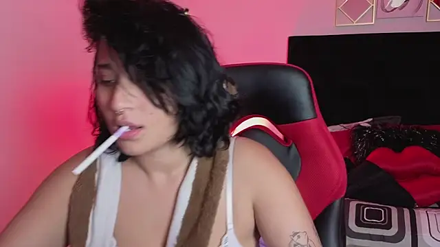 Pauilina online show from 24, 12, 2024