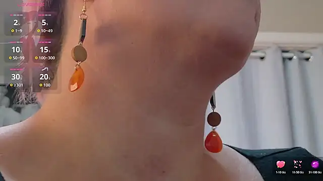 Luna1984 online show from 23, 10, 2025