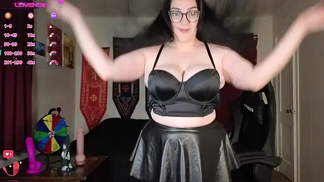 Snapshot of TheGothMilf chatting on 20, 6, 2026 TheGothMilf online show from 20, 6, 2026