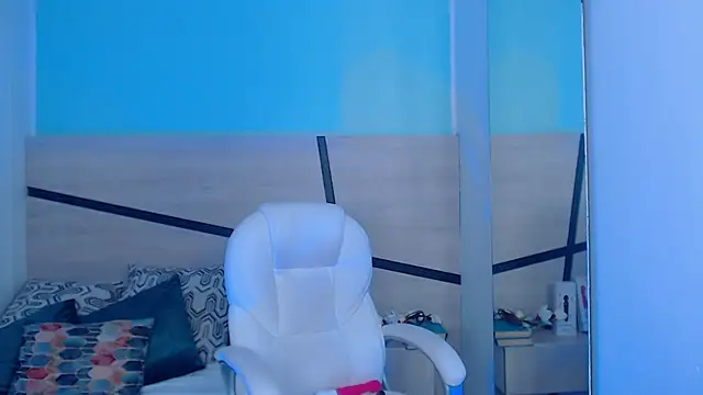 violeta leon online show from 8, 1, 2025