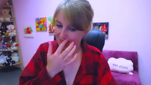 Hot Milady online show from 23, 9, 2025