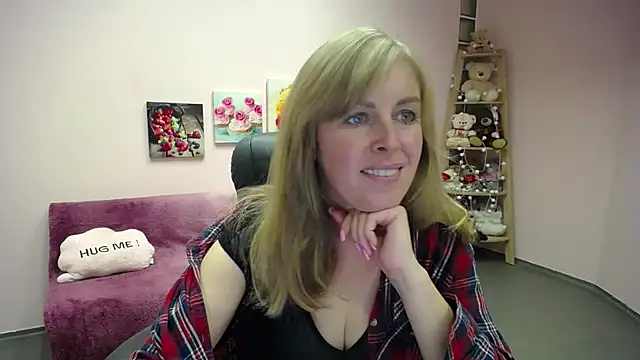 Hot Milady online show from 1, 10, 2025