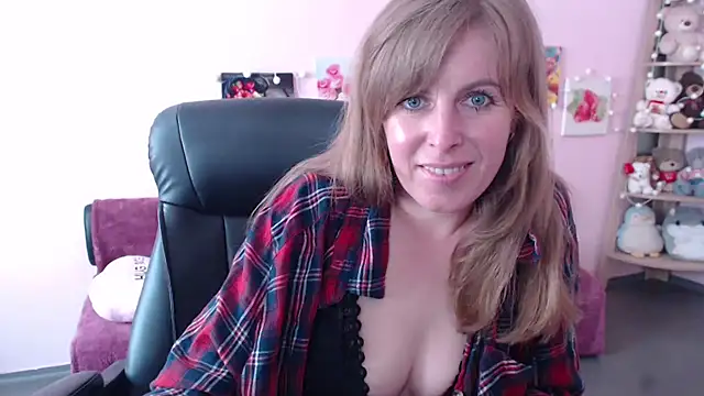 Hot Milady online show from 18, 5, 2026