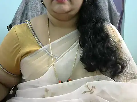 Snapshot of Naughty_Nityaa chatting on 5, 3, 2025 Naughty Nityaa online show from 5, 3, 2025