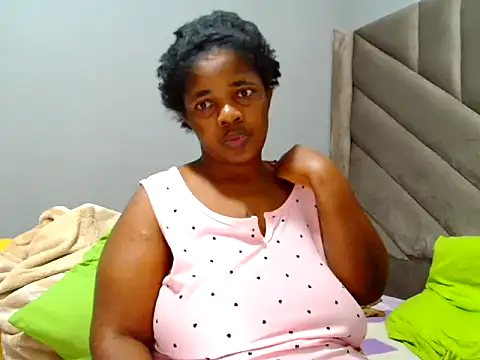 Hips2seyy86 online show from 15, 12, 2025