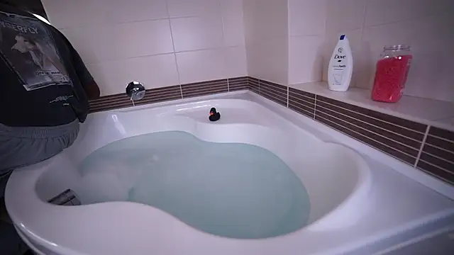 MacTroy online show from 9, 3, 2025