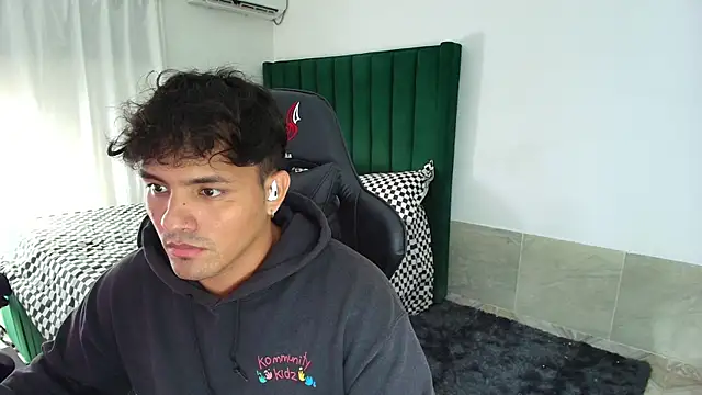 Snapshot of man_dur07 chatting on 3, 2, 2026 man dur07 online show from 3, 2, 2026