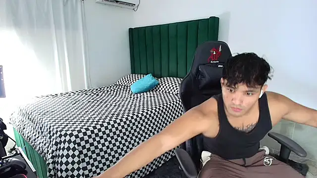 Snapshot of man_dur07 chatting on 12, 2, 2026 man dur07 online show from 12, 2, 2026