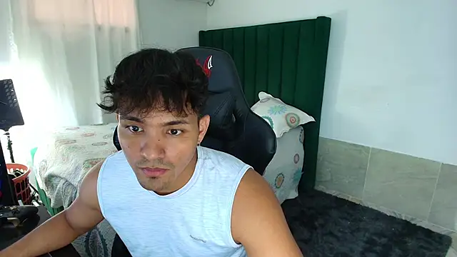 Snapshot of man_dur07 chatting on 18, 3, 2026 man dur07 online show from 18, 3, 2026