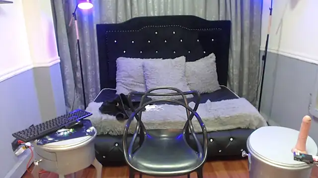 Snapshot of Mayaa_ross chatting on 16, 3, 2025 Mayaa ross online show from 16, 3, 2025