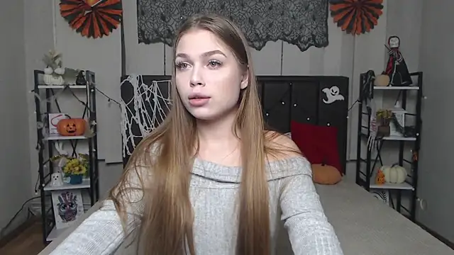 LaraPika online show from 30, 10, 2025