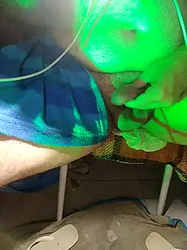 Snapshot of Leocesar37 chatting on 16, 4, 2026 Leocesar37 online show from 16, 4, 2026
