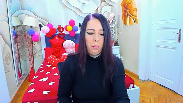 LauraSin online show from 17, 2, 2025