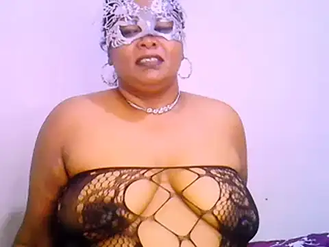 Snapshot of Mysterylady143 chatting on 8, 2, 2025 Mysterylady143 online show from 8, 2, 2025