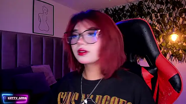 Kitty Gang online show from 25, 11, 2025