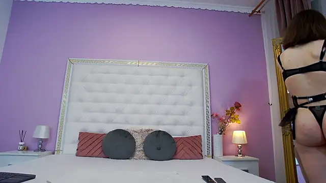 Lenna Paul online show from 14, 1, 2026