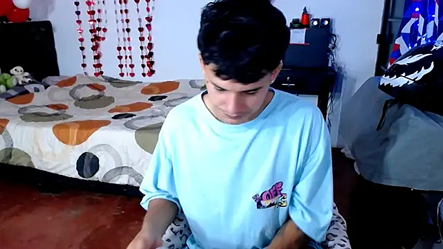 Snapshot of freddy_romas chatting on 18, 4, 2026 freddy romas online show from 18, 4, 2026