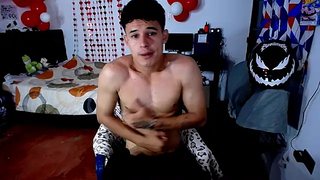 Snapshot of freddy_romas chatting on 19, 4, 2026 freddy romas online show from 19, 4, 2026