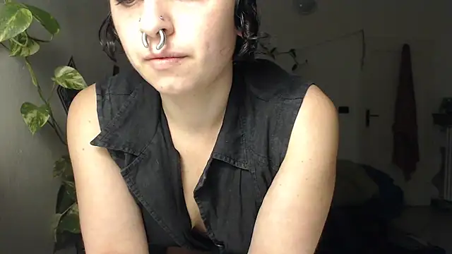 Snapshot of kinkyspirali chatting on 13, 12, 2025 kinkyspirali online show from 13, 12, 2025