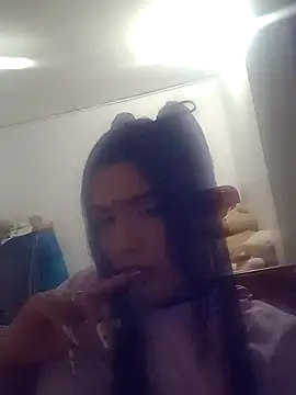 Snapshot of AlexaFontana chatting on 5, 11, 2025 AlexaFontana online show from 5, 11, 2025