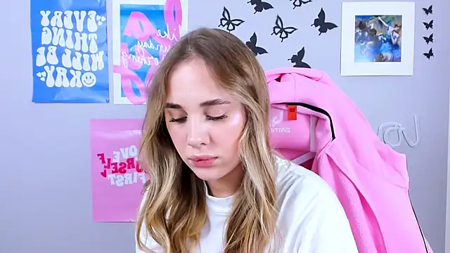 MiaMilas online show from 30, 12, 2024