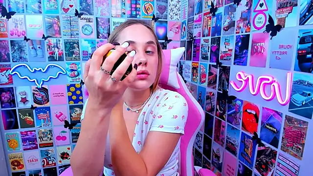 MiaMilas online show from 30, 9, 2025