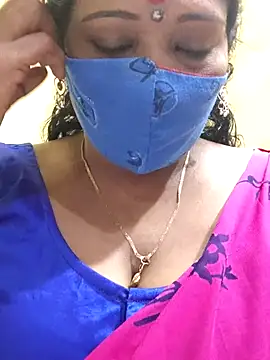 mallu-sumi online show from 4, 3, 2025