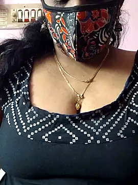 mallu-sumi online show from 27, 9, 2025