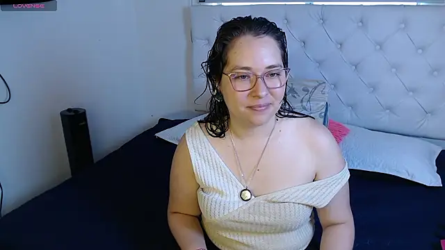 May Carlier online show from 9, 2, 2026