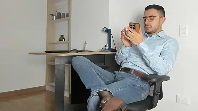 Snapshot of pablo-rincon95 chatting on 2, 3, 2025 pablo-rincon95 online show from 2, 3, 2025