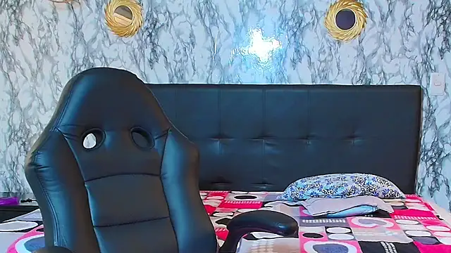 Snapshot of Emily_Trujillo chatting on 21, 3, 2025 Emily Trujillo online show from 21, 3, 2025