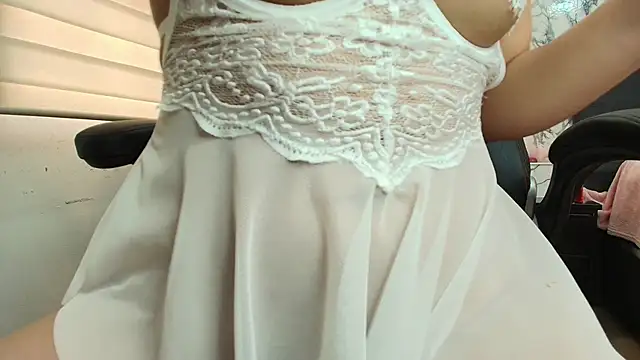 Snapshot of Emily_Trujillo chatting on 11, 2, 2026 Emily Trujillo online show from 11, 2, 2026