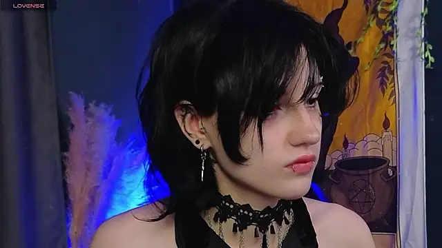 dark vamp  online show from 6, 12, 2024