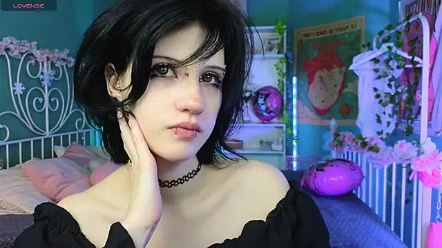 dark vamp  online show from 20, 2, 2025