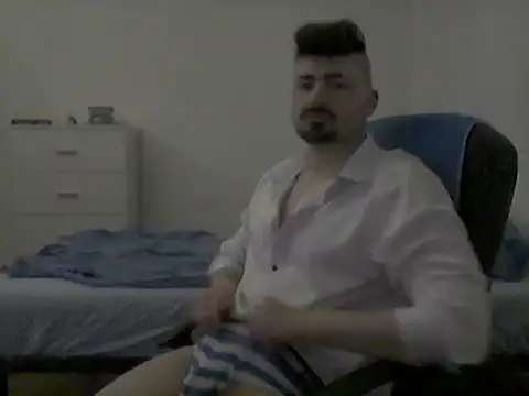Snapshot of Hkl95555 chatting on 6, 6, 2026 Hkl95555 online show from 6, 6, 2026