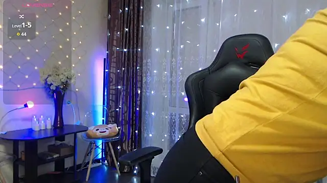 JessieOMays online show from 17, 11, 2025